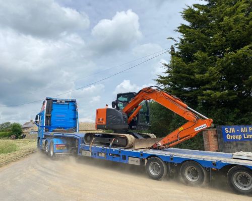 HITACHI ZX85 WON BY A BIDDER IN THE UK