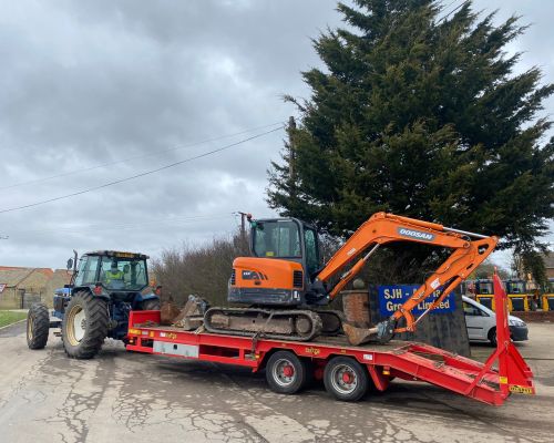 DOOSAN DX60R WON BY A BIDDER IN THE UK