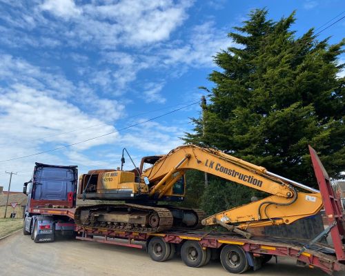 HYUNDAI R210 WON BY A BIDDER IN IRELAND