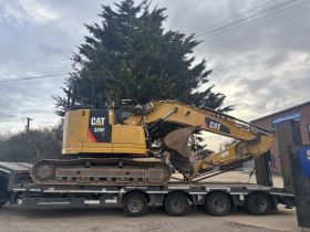 CAT 325 SOLD TO THE USA