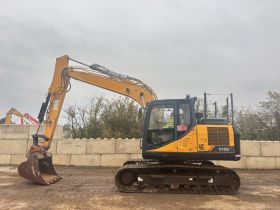 Image of a used Liugong CLG915E